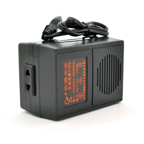 Перетворювач напруги трансформаторний 200W Input 220 V/Output 110V + універсальна розетка