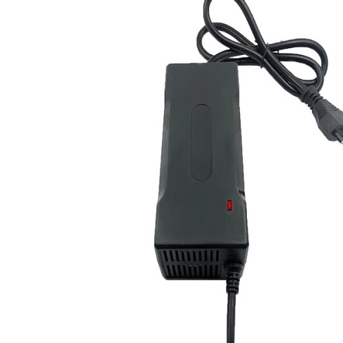 Зар. пристрій LogicPower AC-019 12V/8А